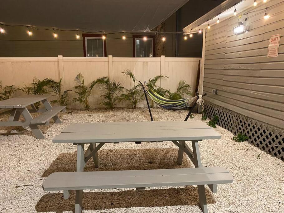 Cozy Studio Bungalow Steps To Armature Works Tampa Eksteriør bilde