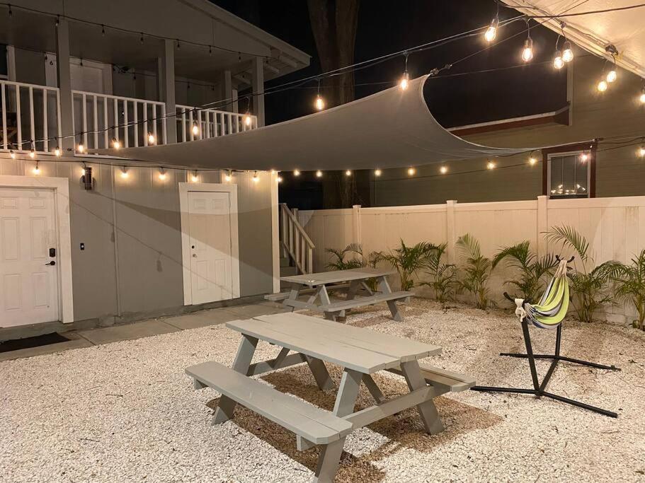 Cozy Studio Bungalow Steps To Armature Works Tampa Eksteriør bilde